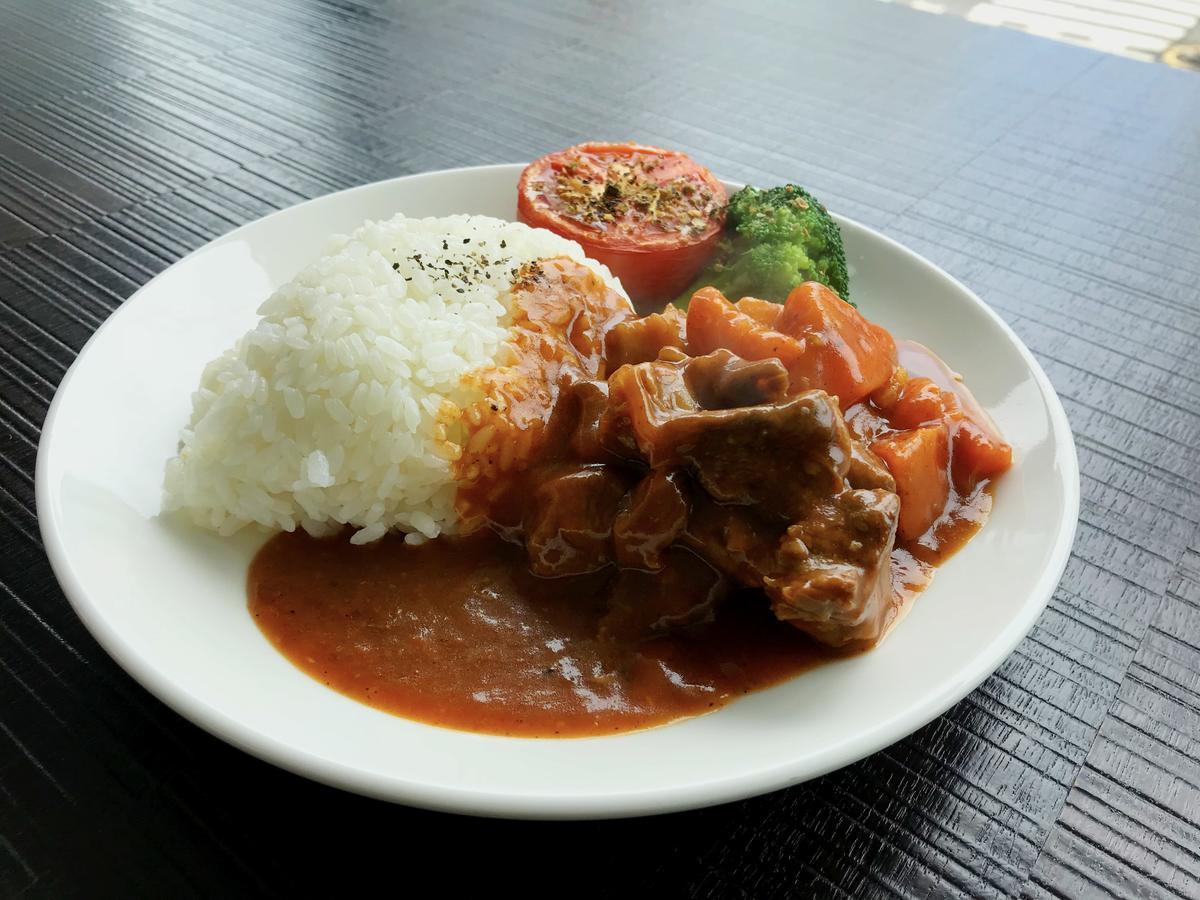 シングル イン カオション ステーション 高雄市 エクステリア 写真